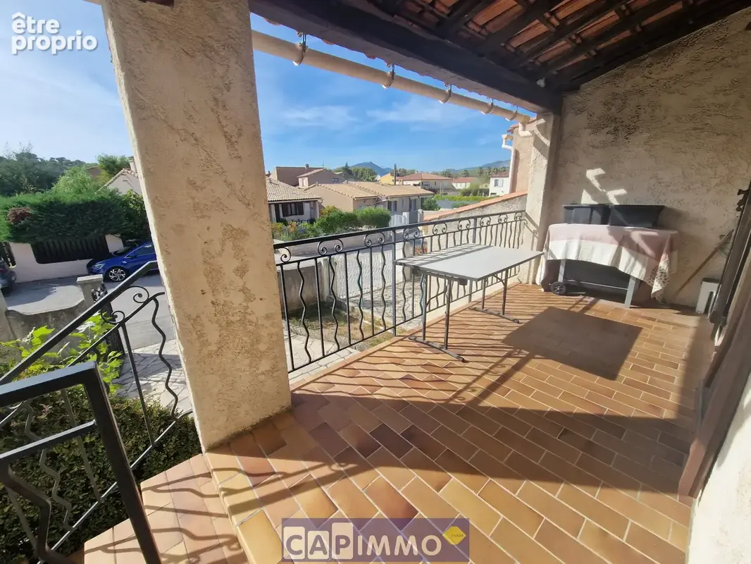 Maison divisée en deux appartements - photo 3