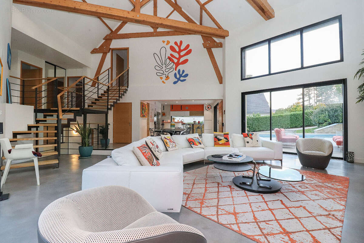 Maison à VELARS-SUR-OUCHE