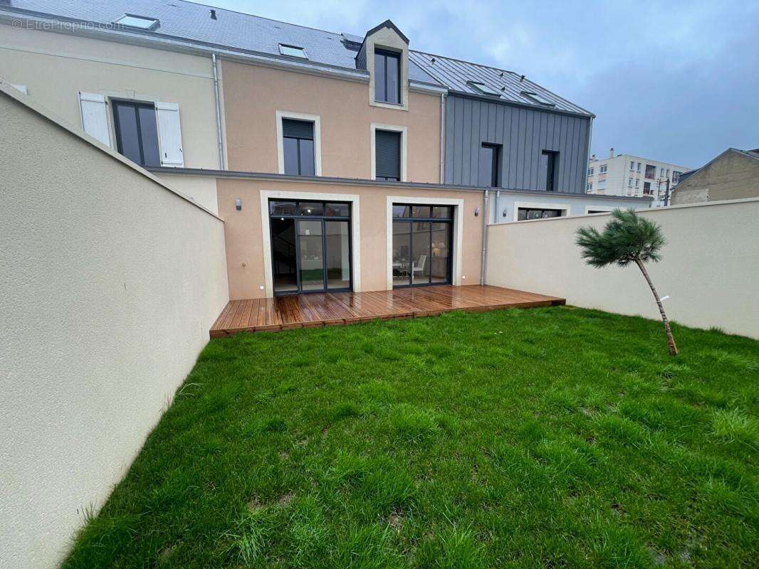 Maison Le Mans 8 pièce(s) 222 m2 - photo 8