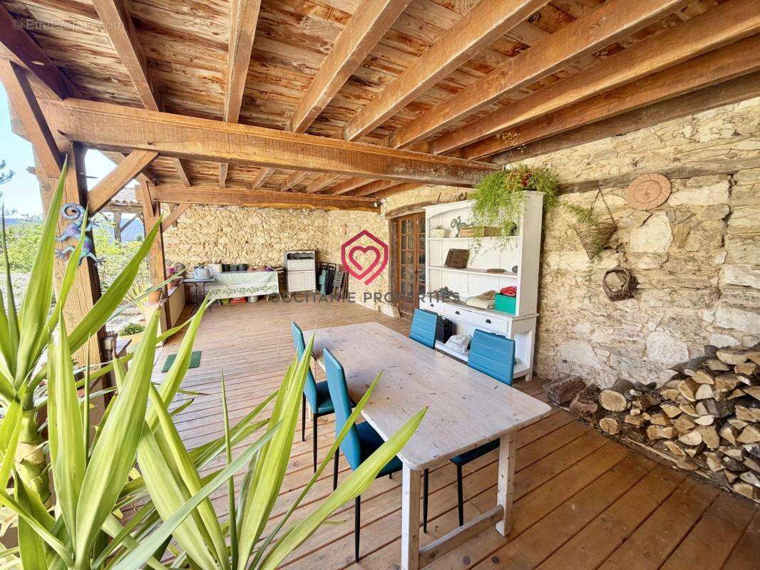 Propriétés de 2 maisons et dépendance - photo 7