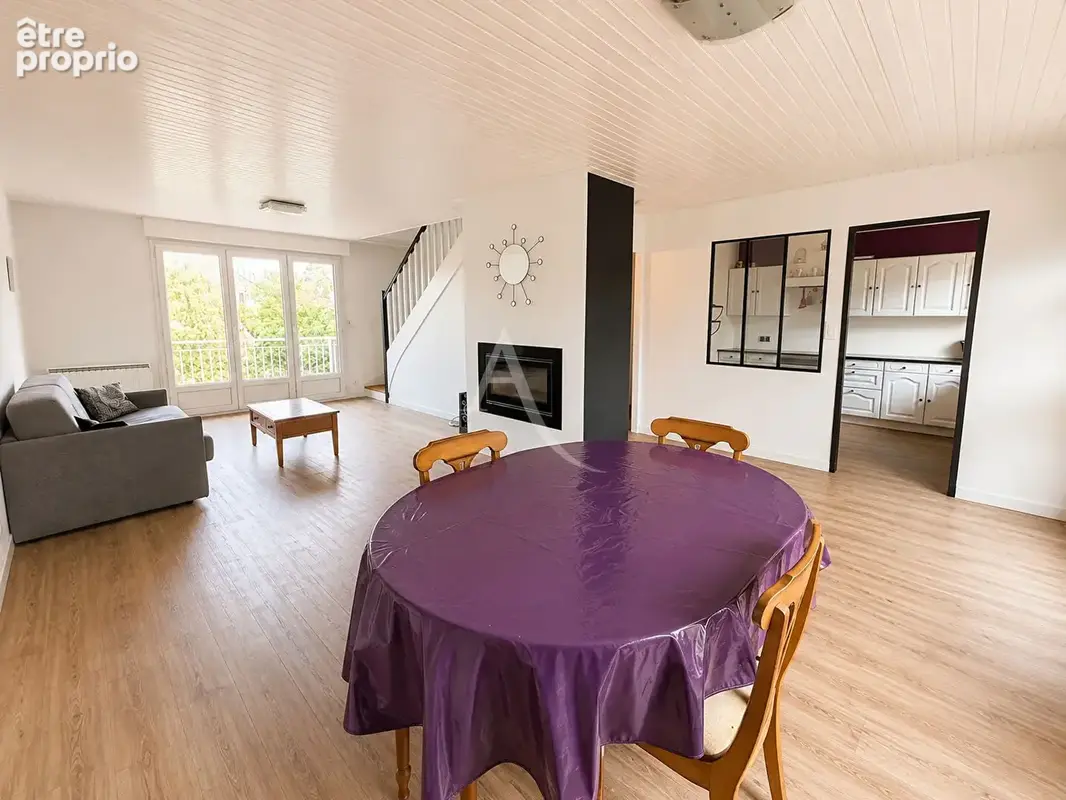Maison avec grand garage, terrasse en impasse Chabossiere - photo 2