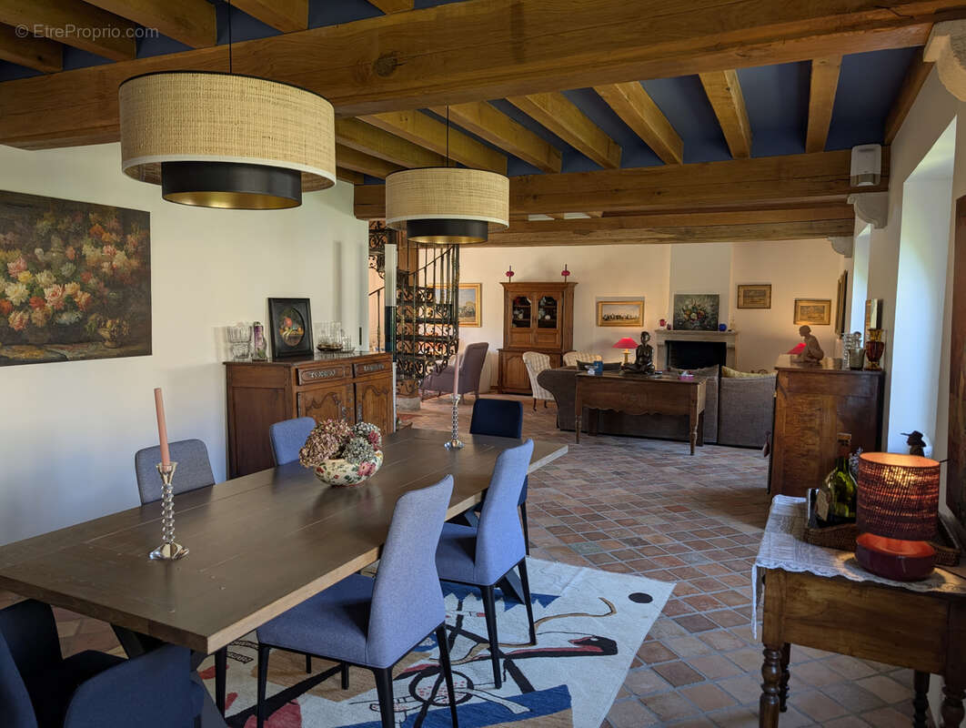 Maison à PIERREFITTE-SUR-SAULDRE