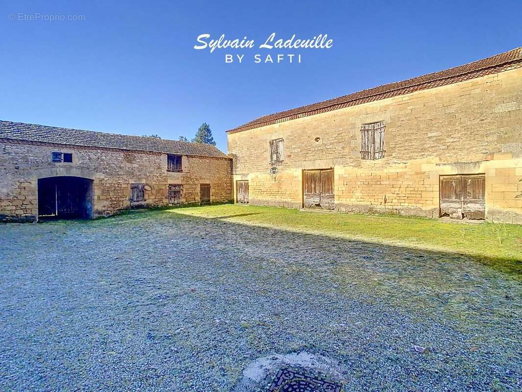 Photo 2 - Maison à TURSAC