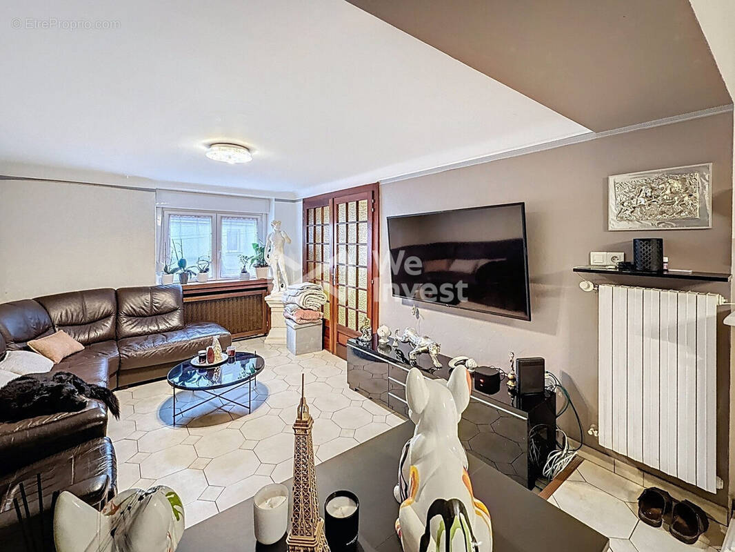 Maison à AUDUN-LE-TICHE