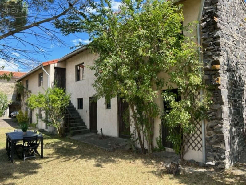 Maison à MARTRES-SUR-MORGE