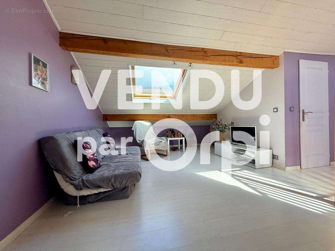 Maison à LA TERRASSE