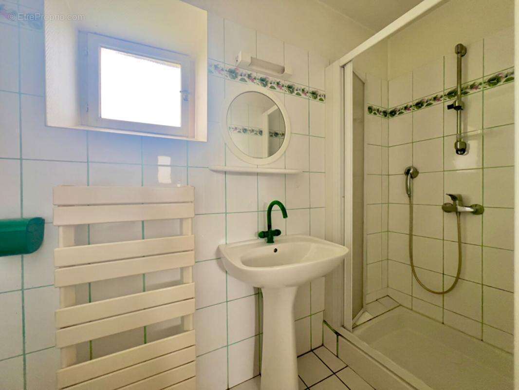 Maison à MONTFAUCON-MONTIGNE