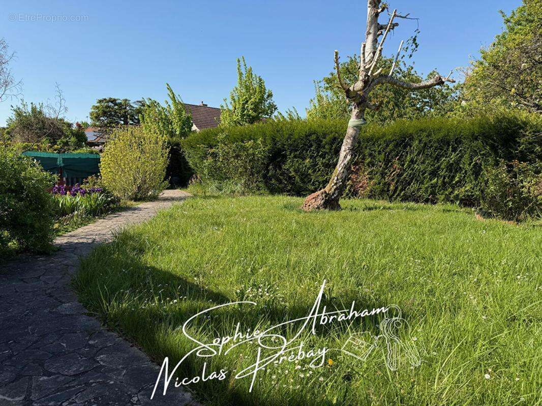 Maison à JANVILLE