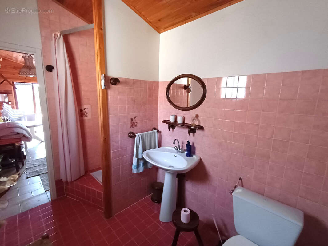 Maison à CRAPONNE-SUR-ARZON