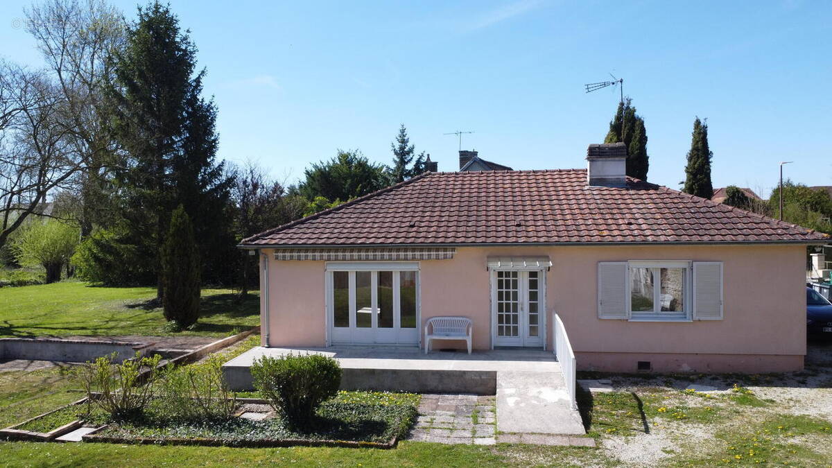 Photo 1 - Maison à SAVIERES