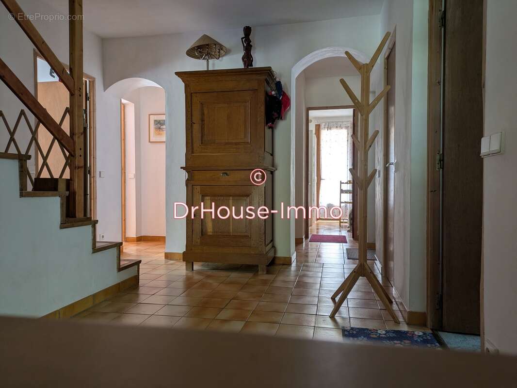 Maison à FRAYSSINET-LE-GELAT