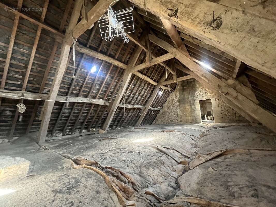 Maison à LONGUES-SUR-MER