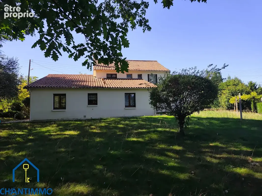 Maison de charme des années 60 avec vaste terrain arboré - photo 14