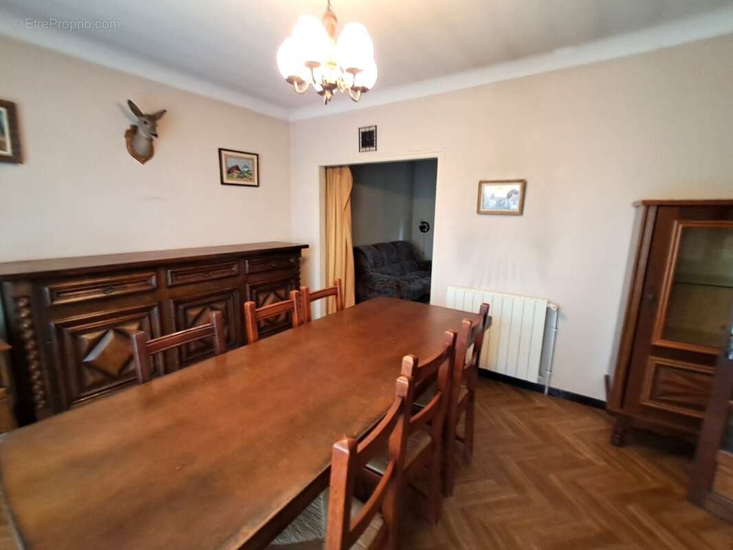 Maison à COLAYRAC-SAINT-CIRQ