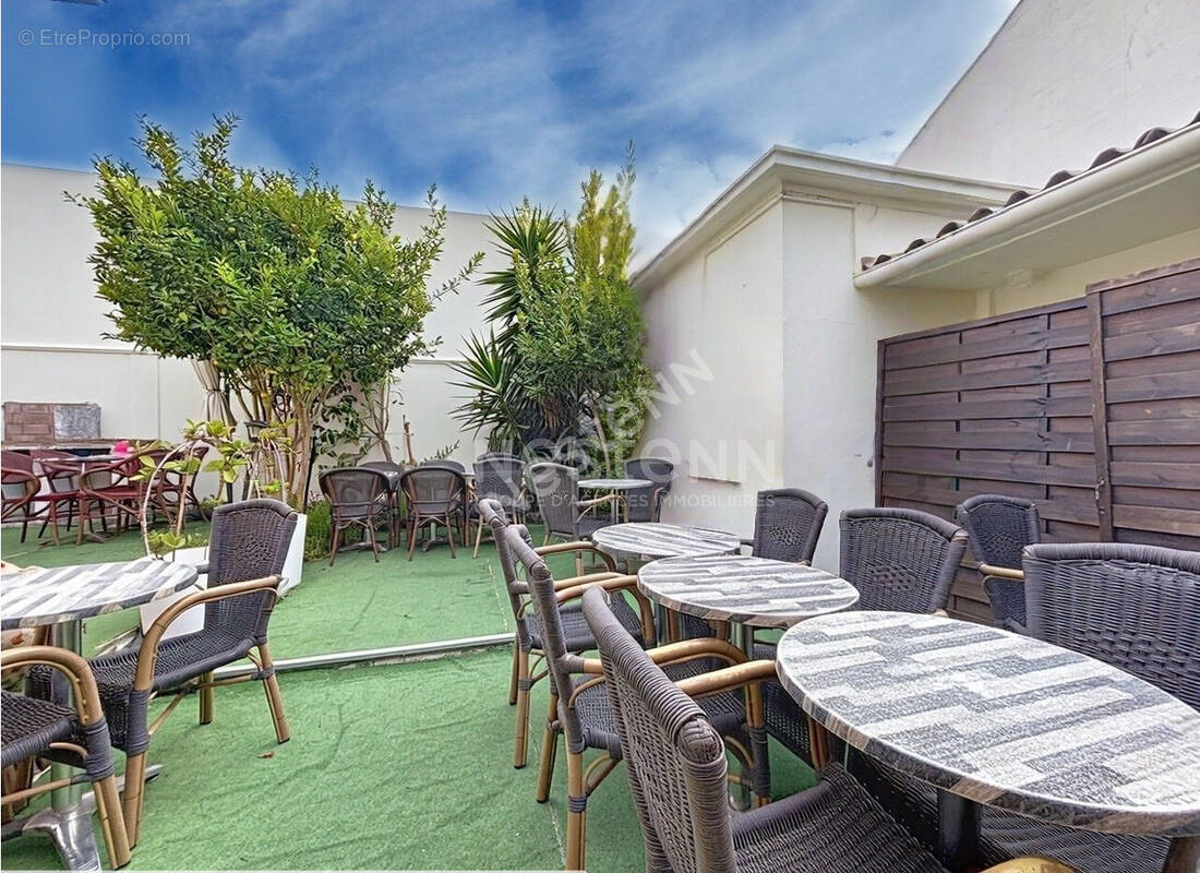 Commerce à LE GRAU-DU-ROI