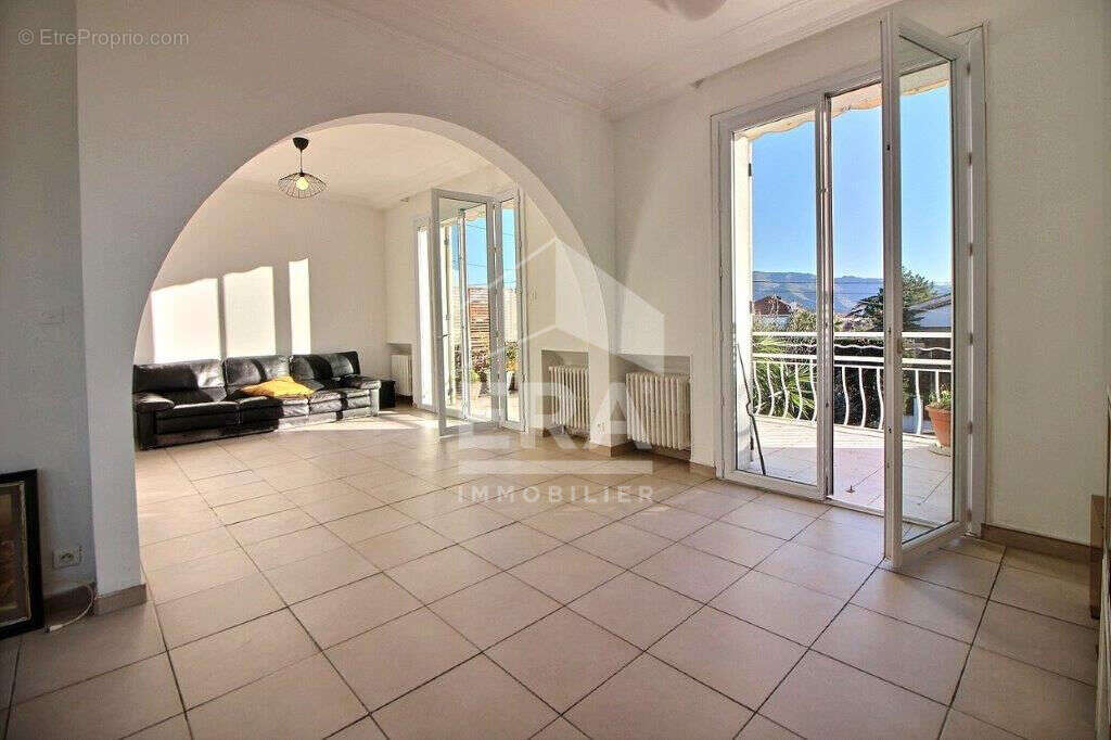 Maison à MARSEILLE-12E