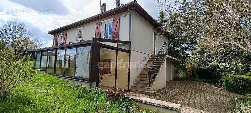 Maison à CHEMILLY-SUR-YONNE