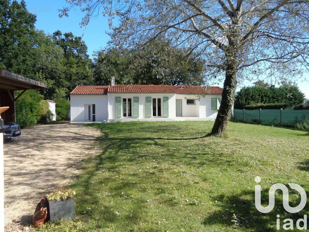 Photo 2 - Maison à FONTCOUVERTE