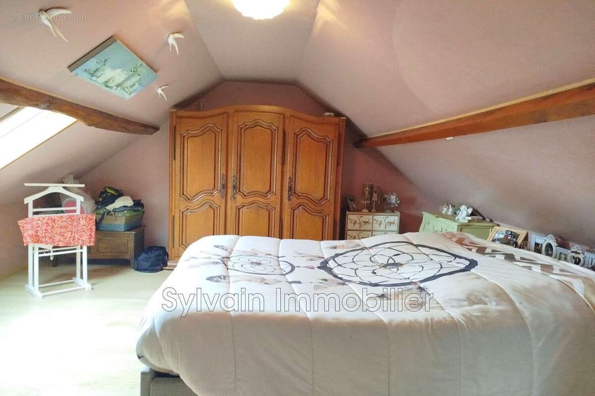 Maison à LA FEUILLIE