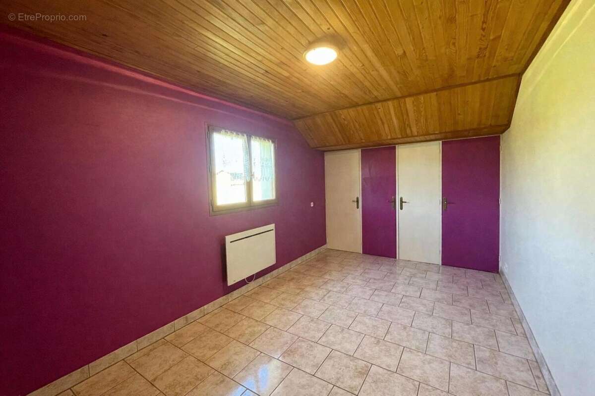 Maison 130 m² à Merinchal  - photo 6