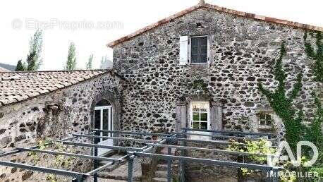 Maison 328 m² à Lussas  - photo 8