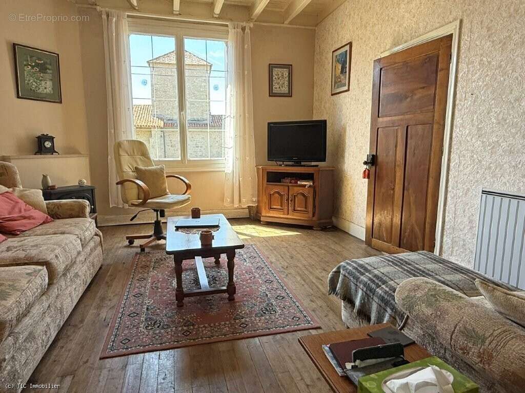 Maison Avec 4 Chambres Et Jardin Clos Sur 1062m² - photo 9