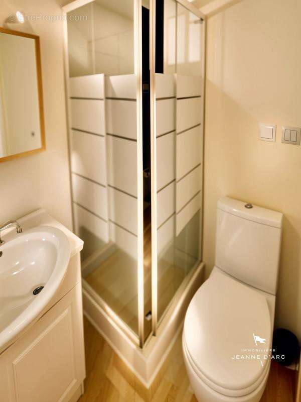Appartement à PARIS-20E