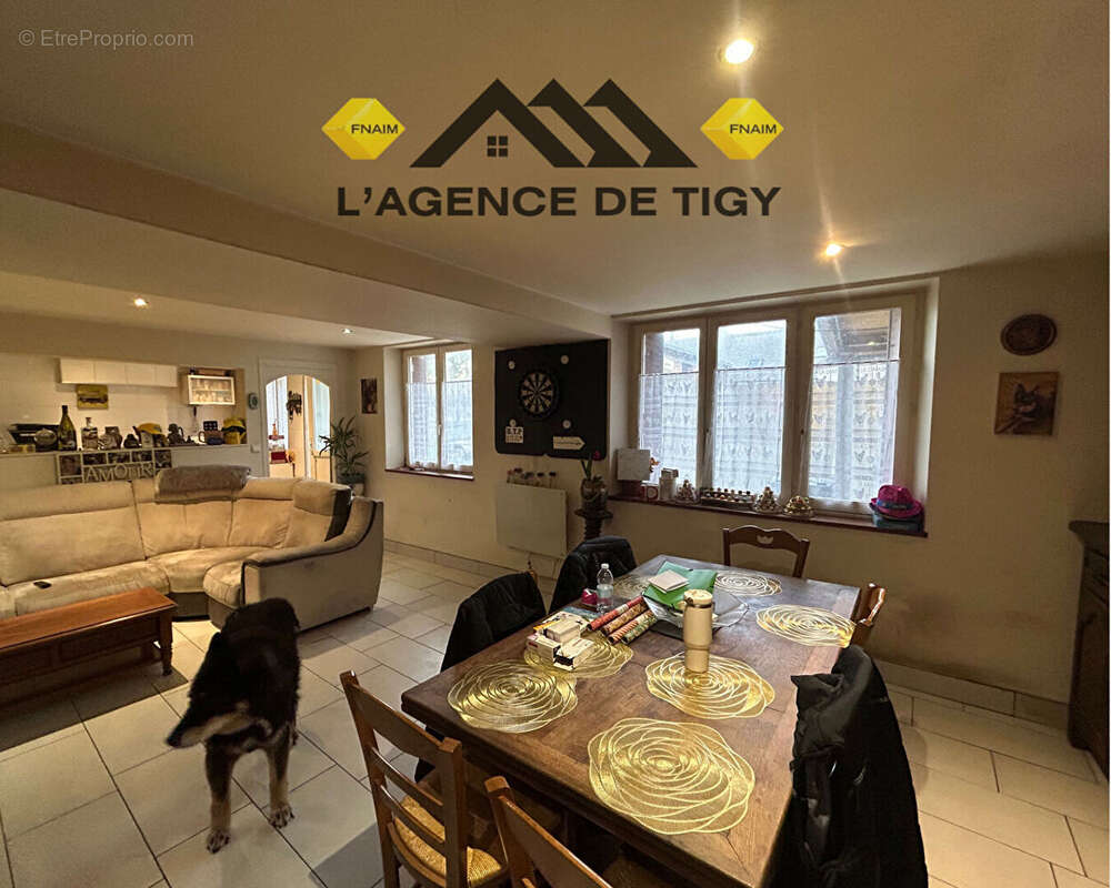 Appartement à TIGY