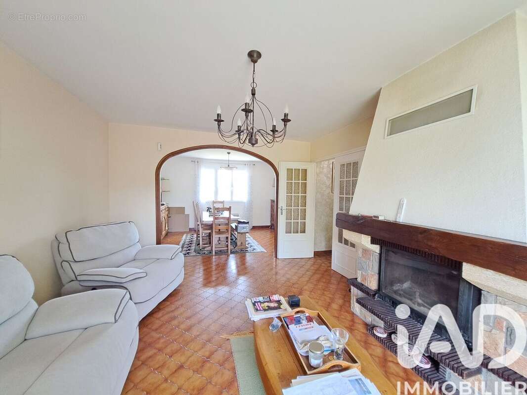 Photo 6 - Maison à LUSIGNY