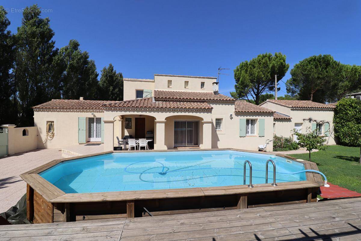 Maison à VEDENE