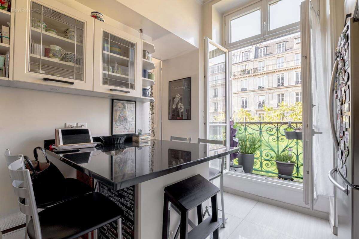 Appartement à PARIS-11E