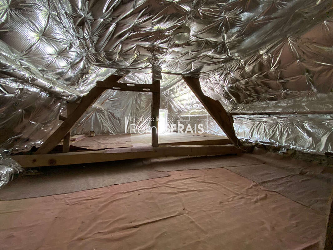 Maison à LE MENIL-DE-BRIOUZE