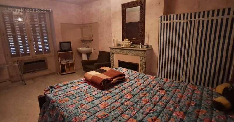 Maison à SARRANCOLIN