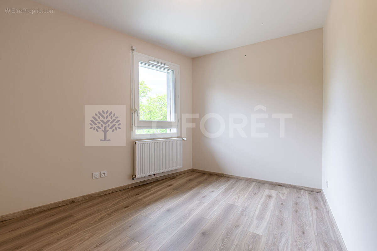 Agence immobiliere laforet - "bambou" - annecy / seynod - appartement t3 de 79.91m² - terrasse de 42.94m² - garage en option - d - photo 8