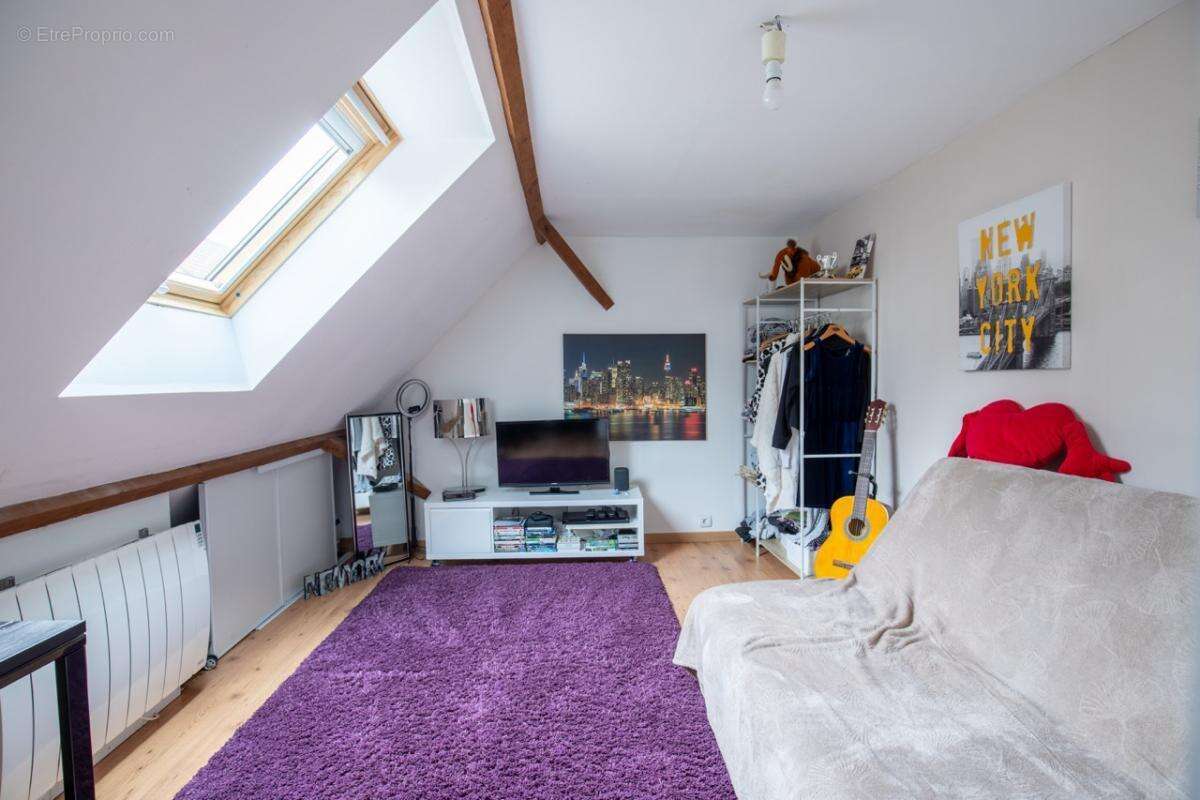 Maison à MONTALET-LE-BOIS