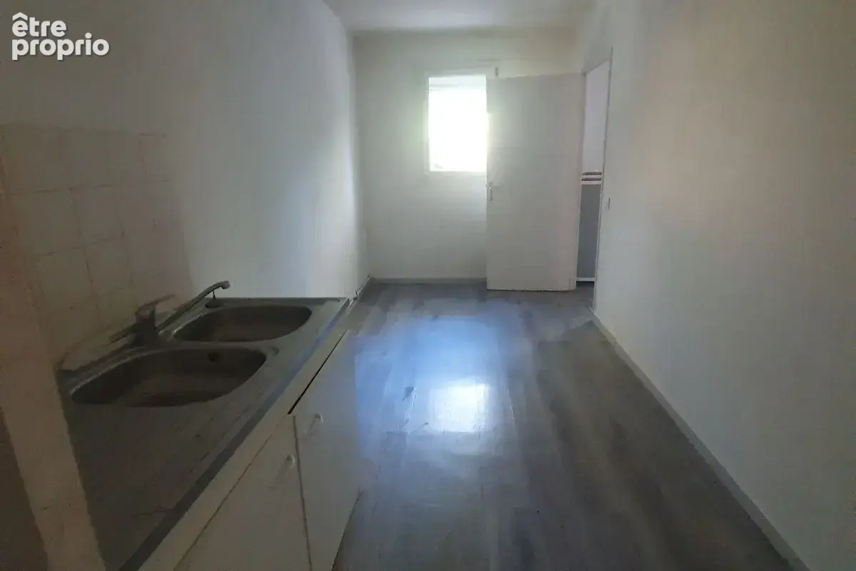 Rare à la vente T5 spacieux en duplex de 101m² et son jardin de 80m² dans environnement verdoyant - photo 7