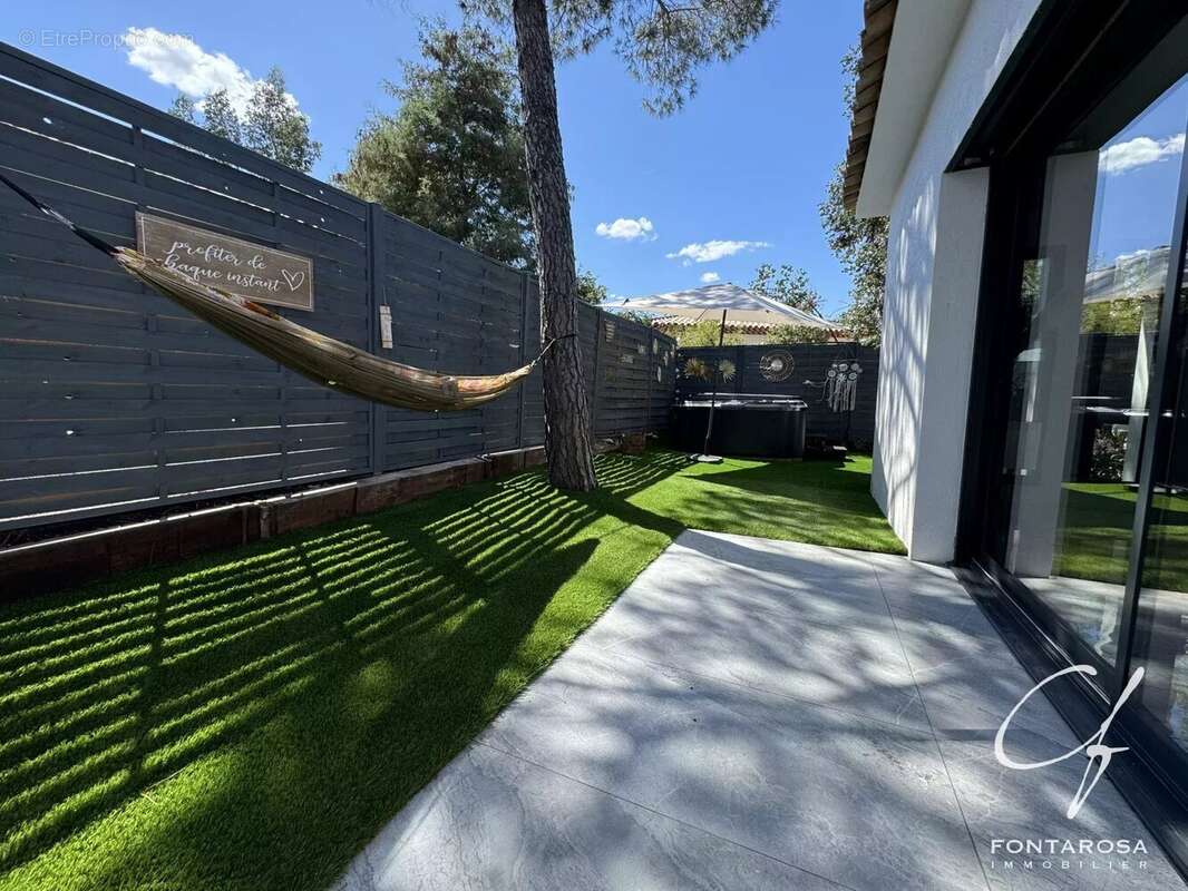 Maison à PUGET-SUR-ARGENS