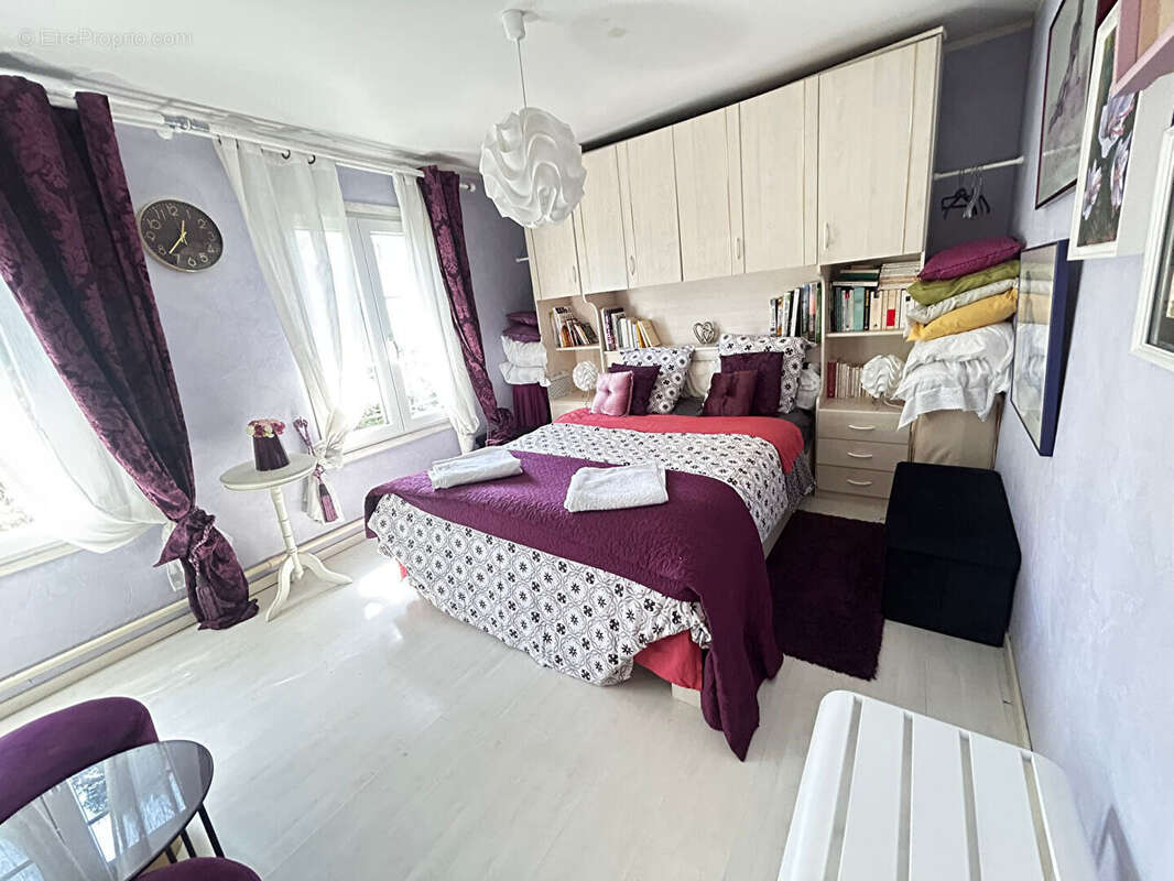 Maison à MONTREUIL-L&#039;ARGILLE