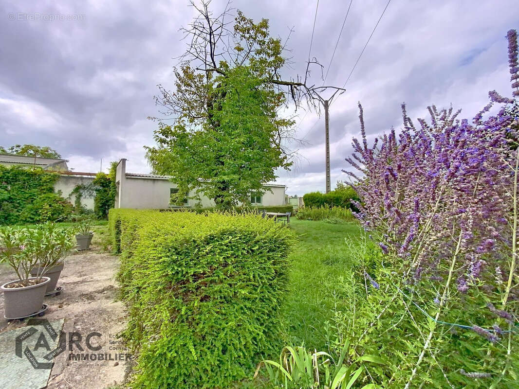 Maison 144 m² à Chaingy  - photo 5