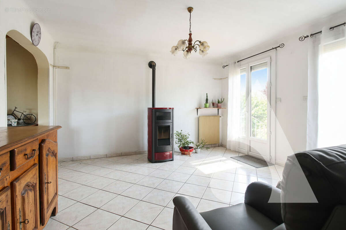 Maison Clermont 3 pièce(s) 67 m2 - photo 4
