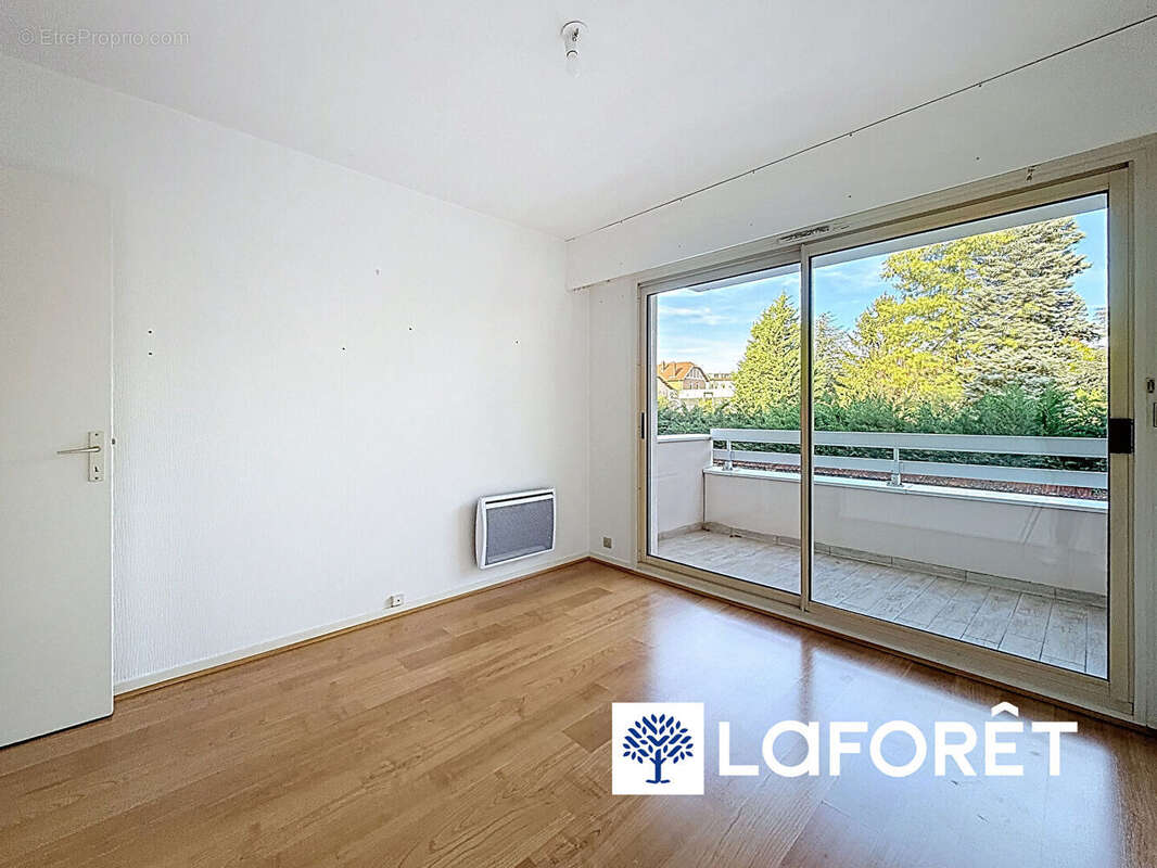 Appartement à CHAMPAGNE-AU-MONT-D'OR