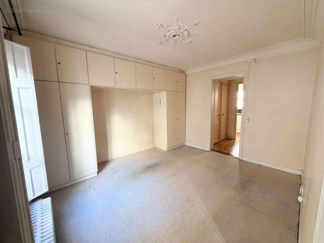 Appartement à PARIS-5E