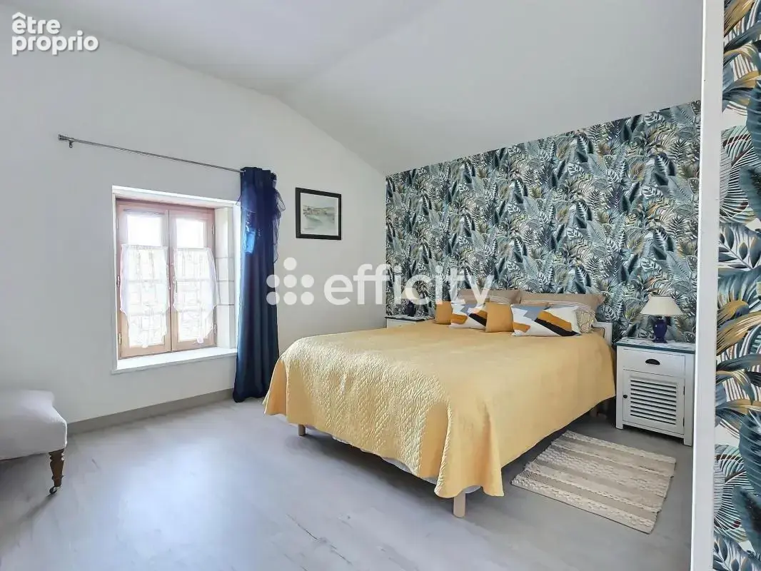 Maison 204 m² à Loulay  - photo 14