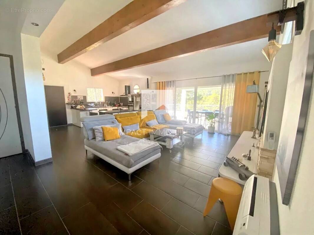 Maison à LA VALETTE-DU-VAR