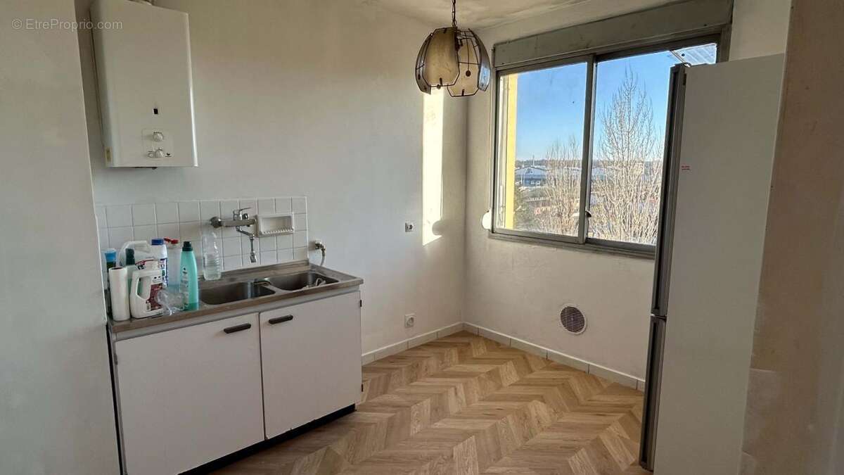 Appartement à DECINES-CHARPIEU
