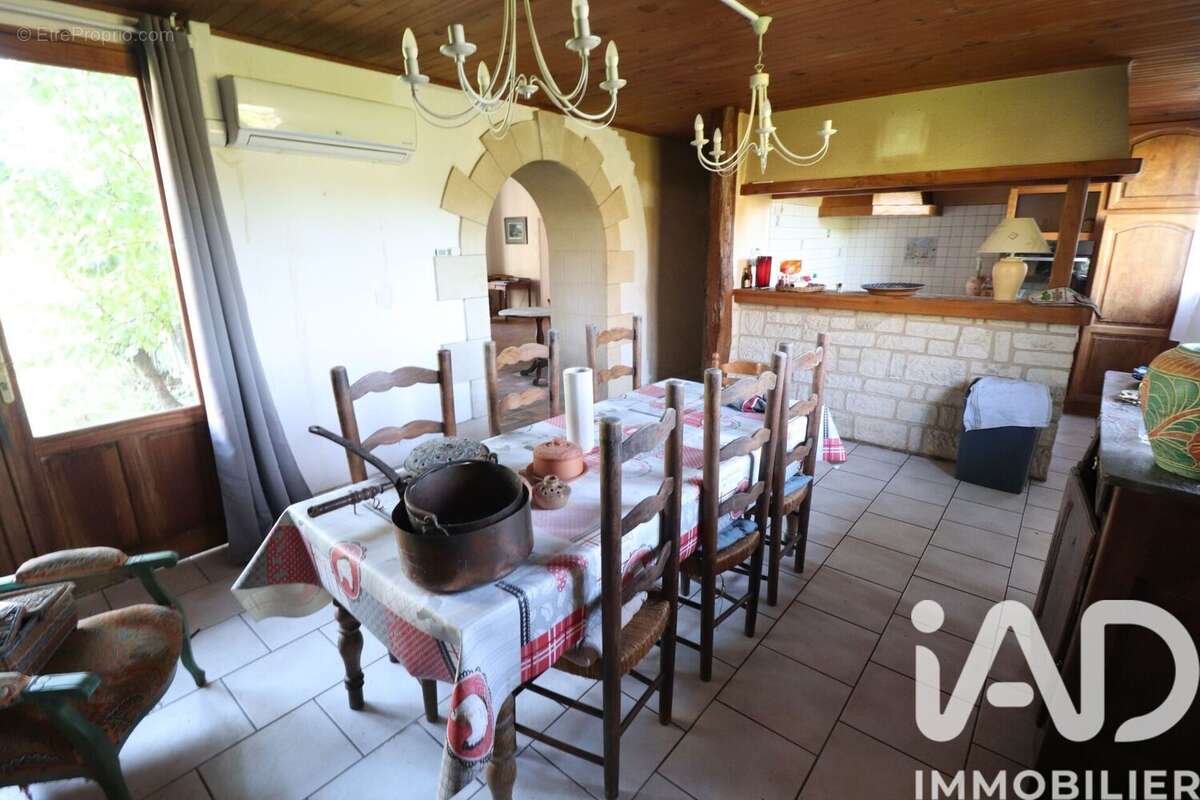 Photo 3 - Maison à MONTGUYON
