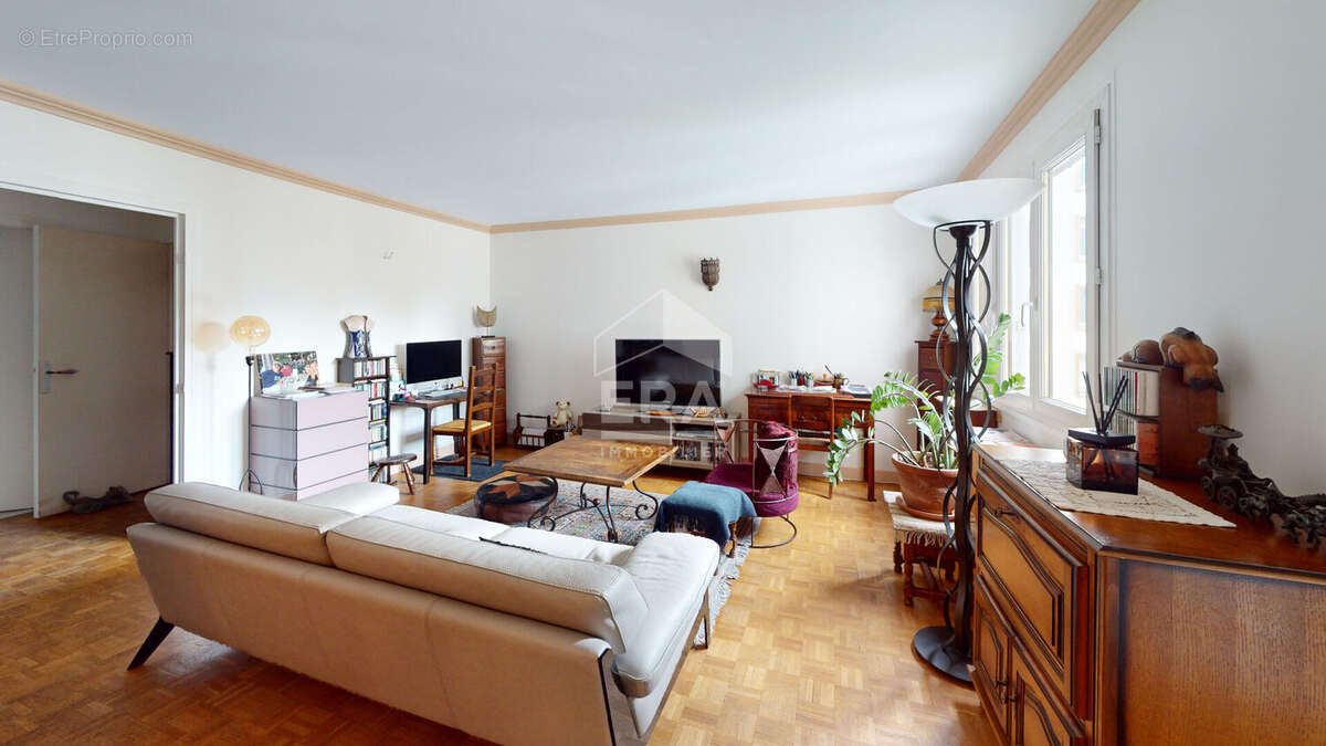 Appartement à PARIS-19E