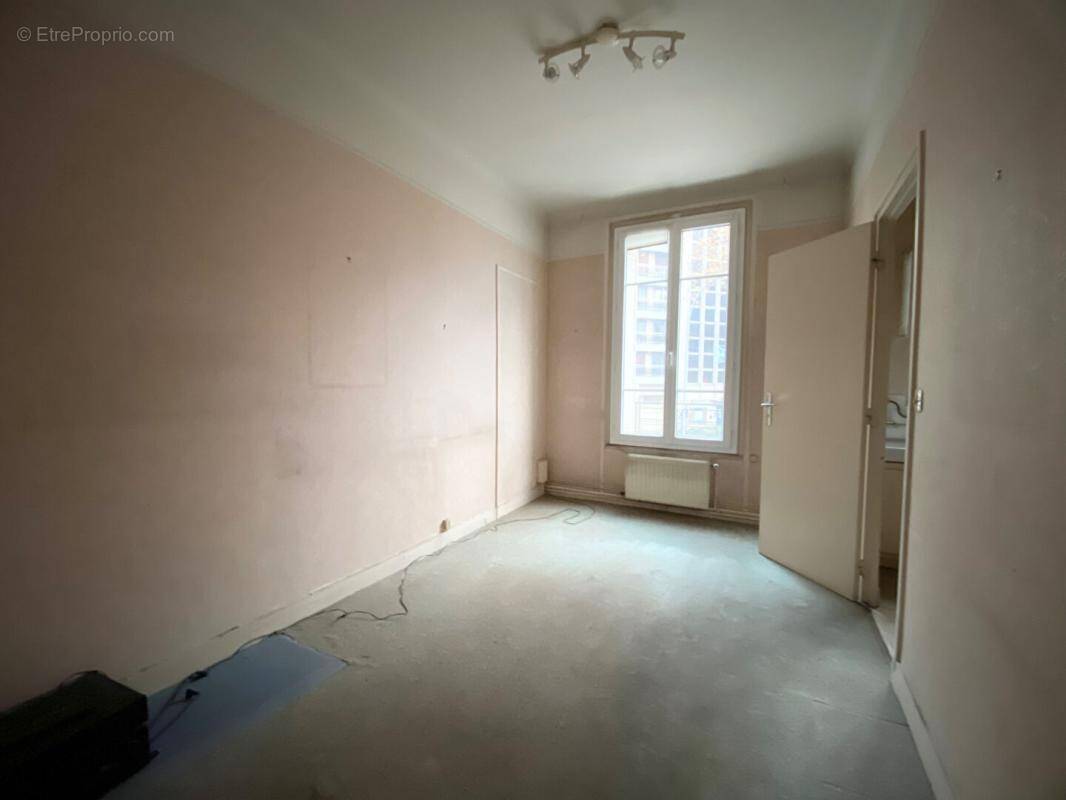 Appartement à ISSY-LES-MOULINEAUX