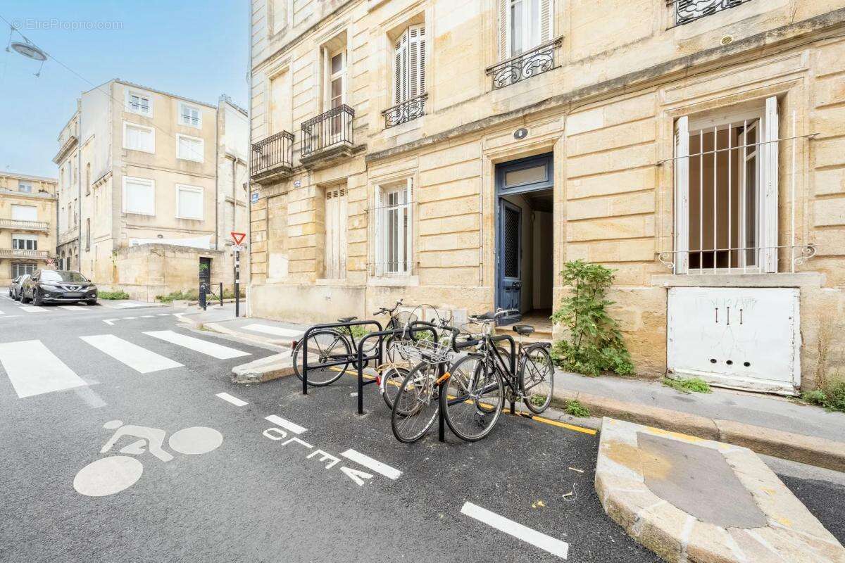 Appartement à BORDEAUX