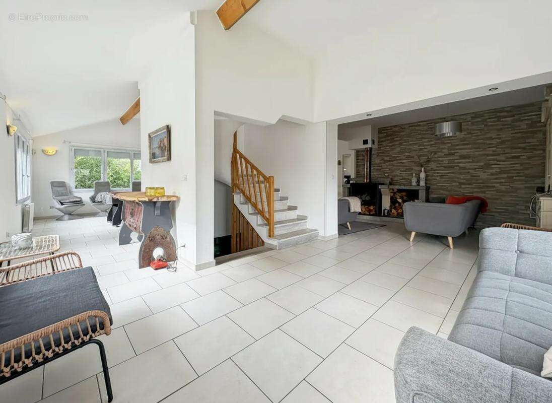 Maison à LAIGNEVILLE